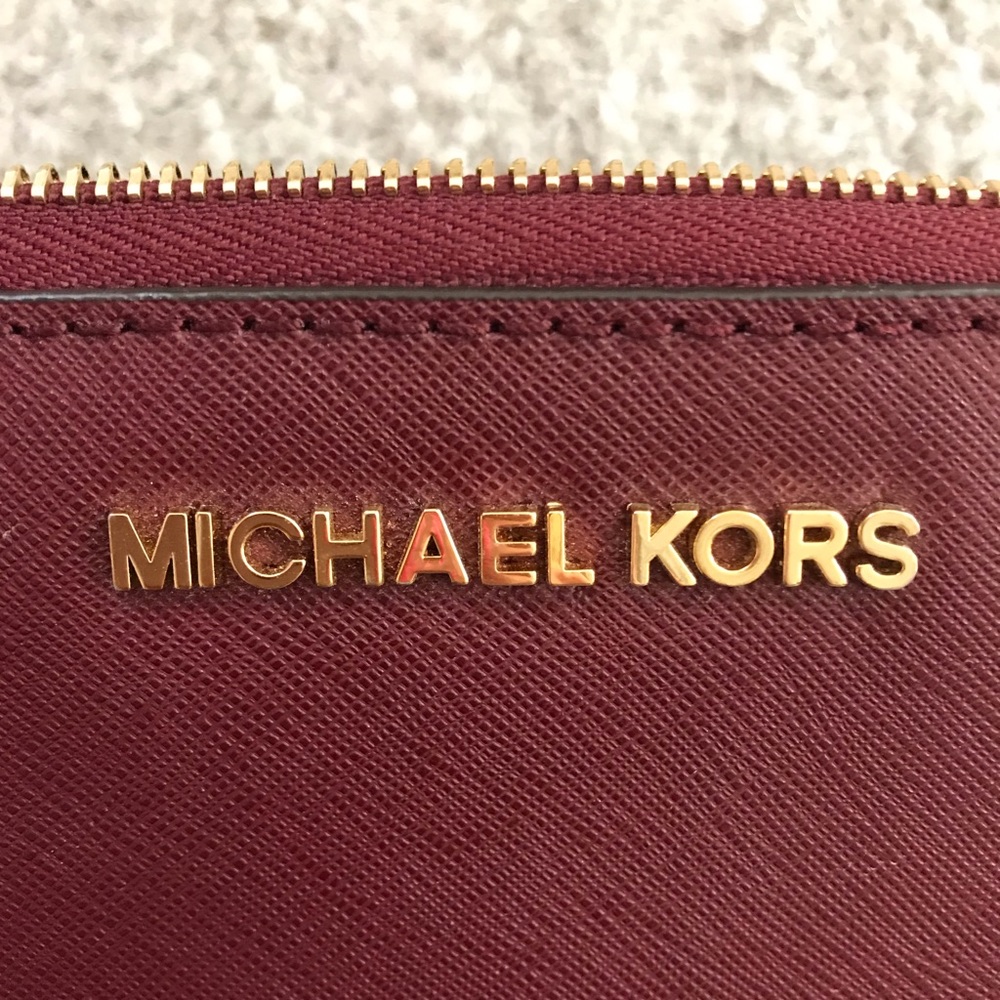 Michael Kors - Jet Set Travel Leather Wallet - Picture 6 of 8